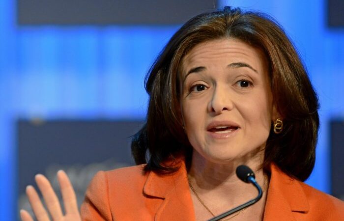 Sheryl Sandberg lance  #SheMeansBusiness